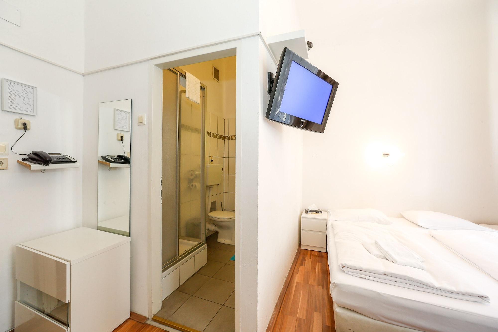 Timeout City Hotel, 5 Min To City Center, Self Check In Vienna Exterior photo
