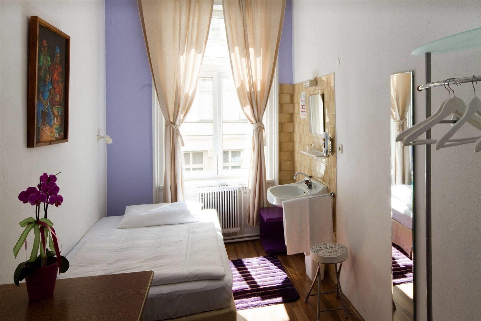 Timeout City Hotel, 5 Min To City Center, Self Check In Vienna Exterior photo